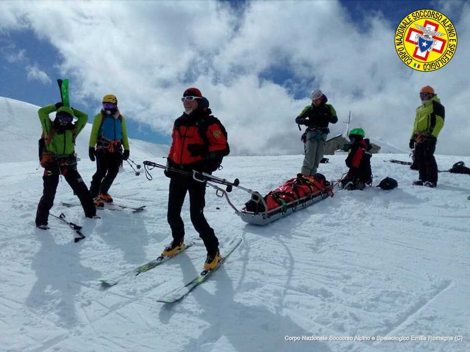 8 aprile 2018. Corno alle Scale (BO). Due interventi di soccorso nella giornata per i tecnici del Soccorso Alpino.