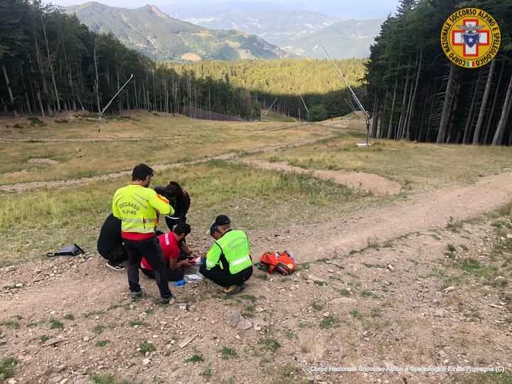 15 agosto 2022. Lago della Ninfa (Sestola - MO). Scivola durante escursione procurandosi un trauma.