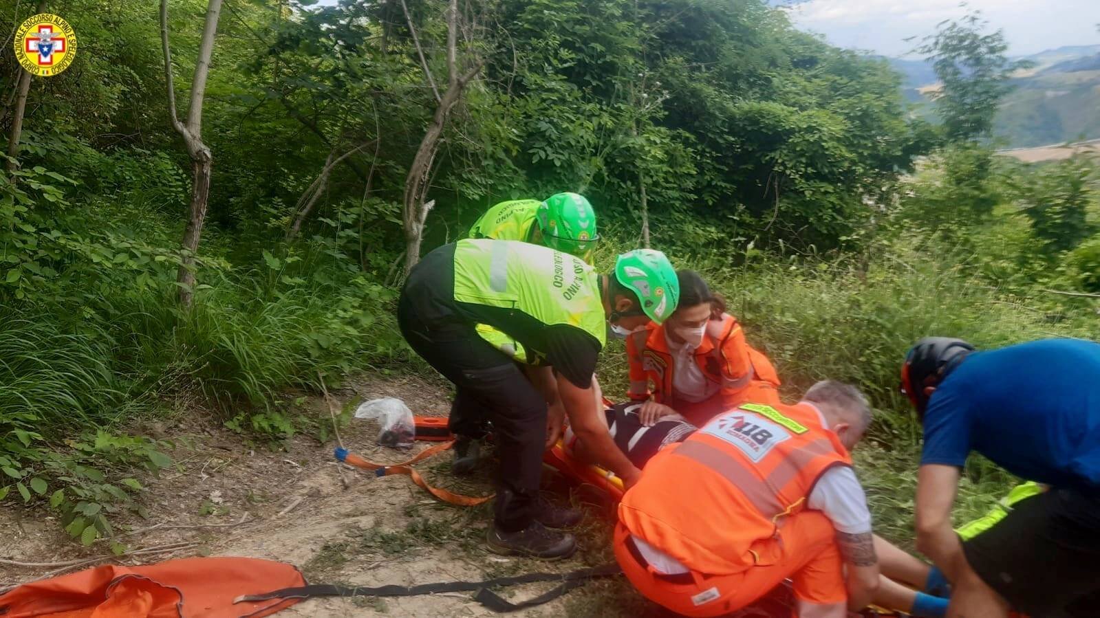 6 giugno 2021. Strigara Alta -Sogliano al Rubicone (FC). Cade dalla Mountain bike su sentiero.