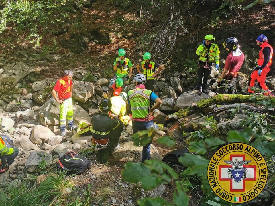 17 settembre 2019. Rio Gotrino (Albareto - Parma). Fungaiolo cade in scarpata ferendosi. Recuperato con l'elicottero.