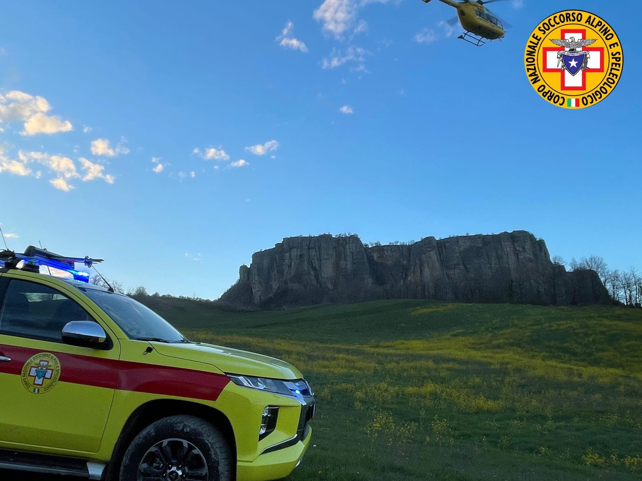 5 luglio 2025. Pietra di Bismantova (Castelnuovo ne Monti - RE). Soccorsi scalatori in difficolt&agrave;.