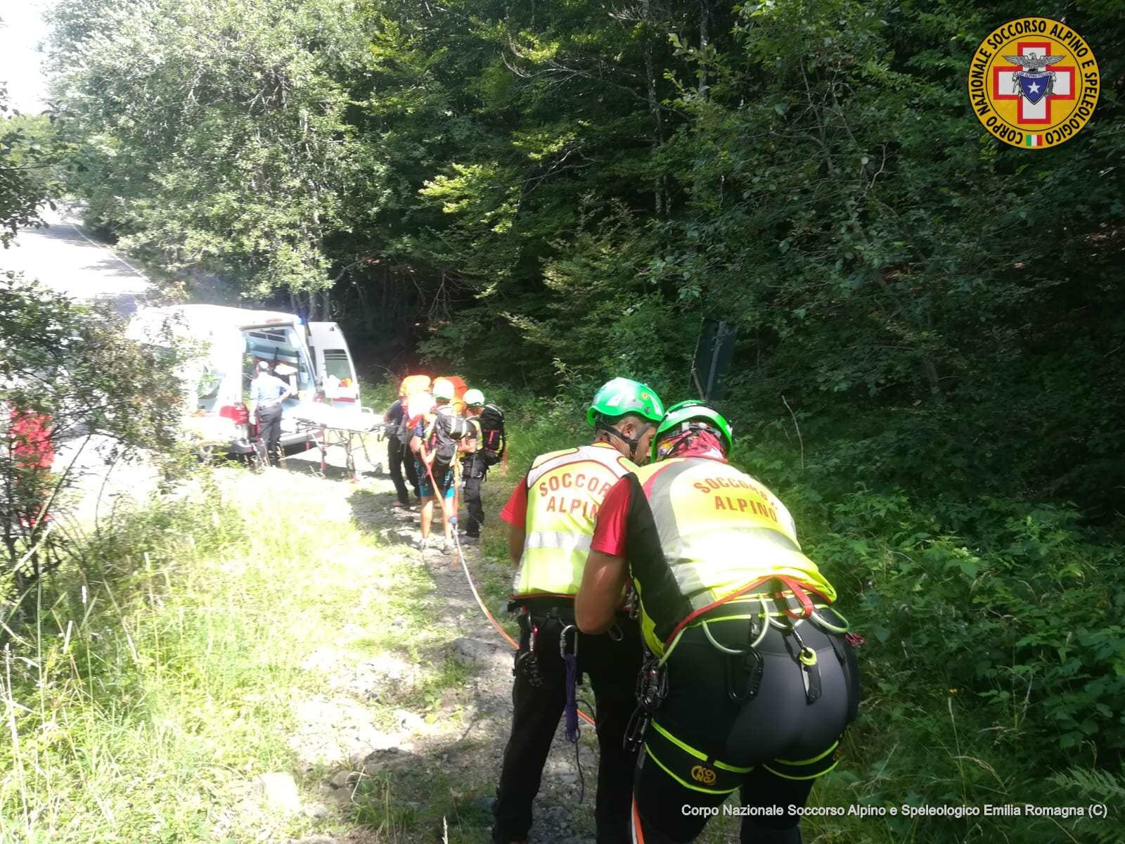 7 agosto 2019. Fontana Gelata Ferriere (PC) .Si infortuna su sentiero, interviene il Soccorso Alpino.