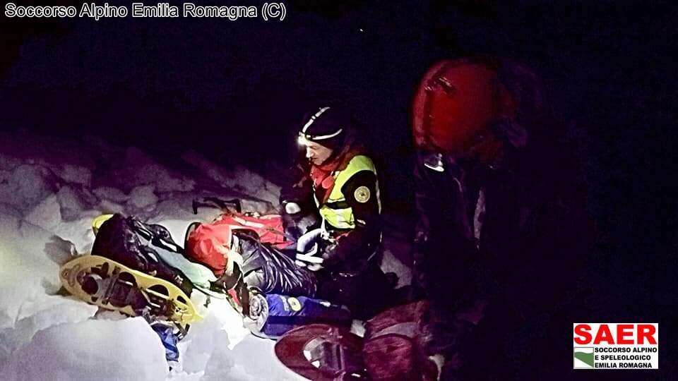 28 gennaio 2018 - Monte Gennaio (Bo-Pt). Scivola in un canale ghiacciato per cinquanta metri. Recuperato con intervento del Corpo Nazionale Soccorso Alpino e Speleologico dei Servizi Regionali Emilia-Romagna e Toscana.