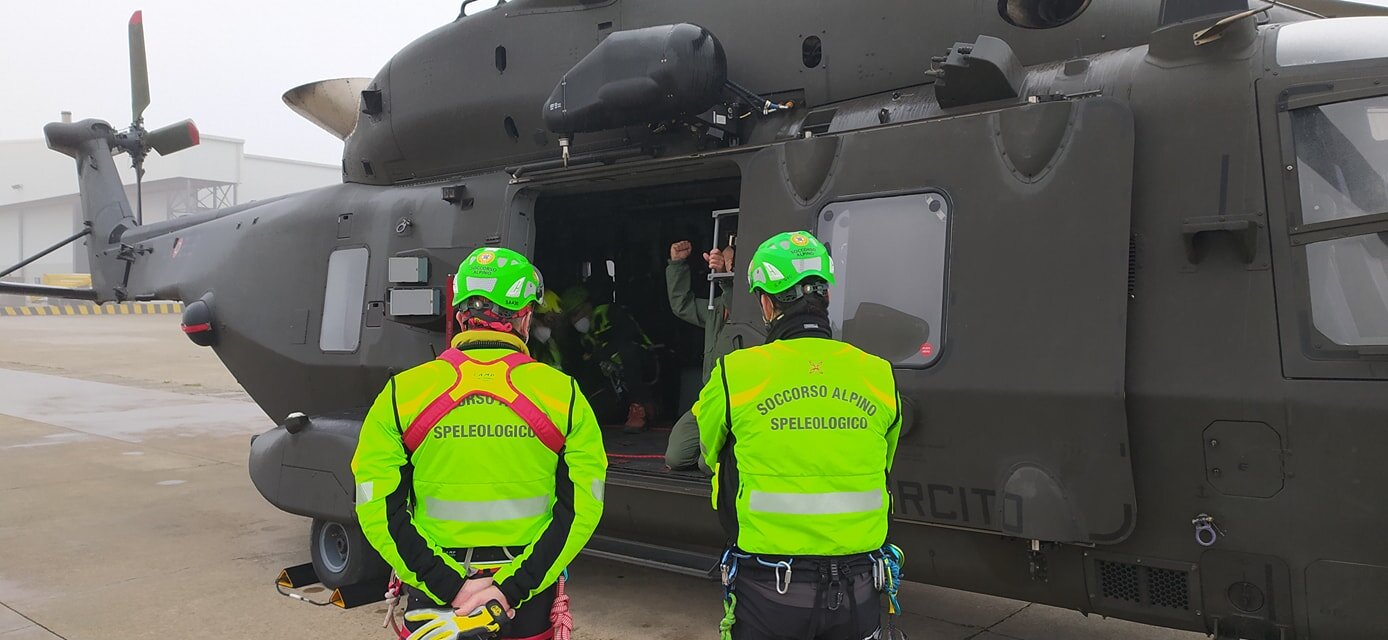 4 novembre 2020. Il SAER in formazione con l'Aviazione dell?Esercito Italiano.