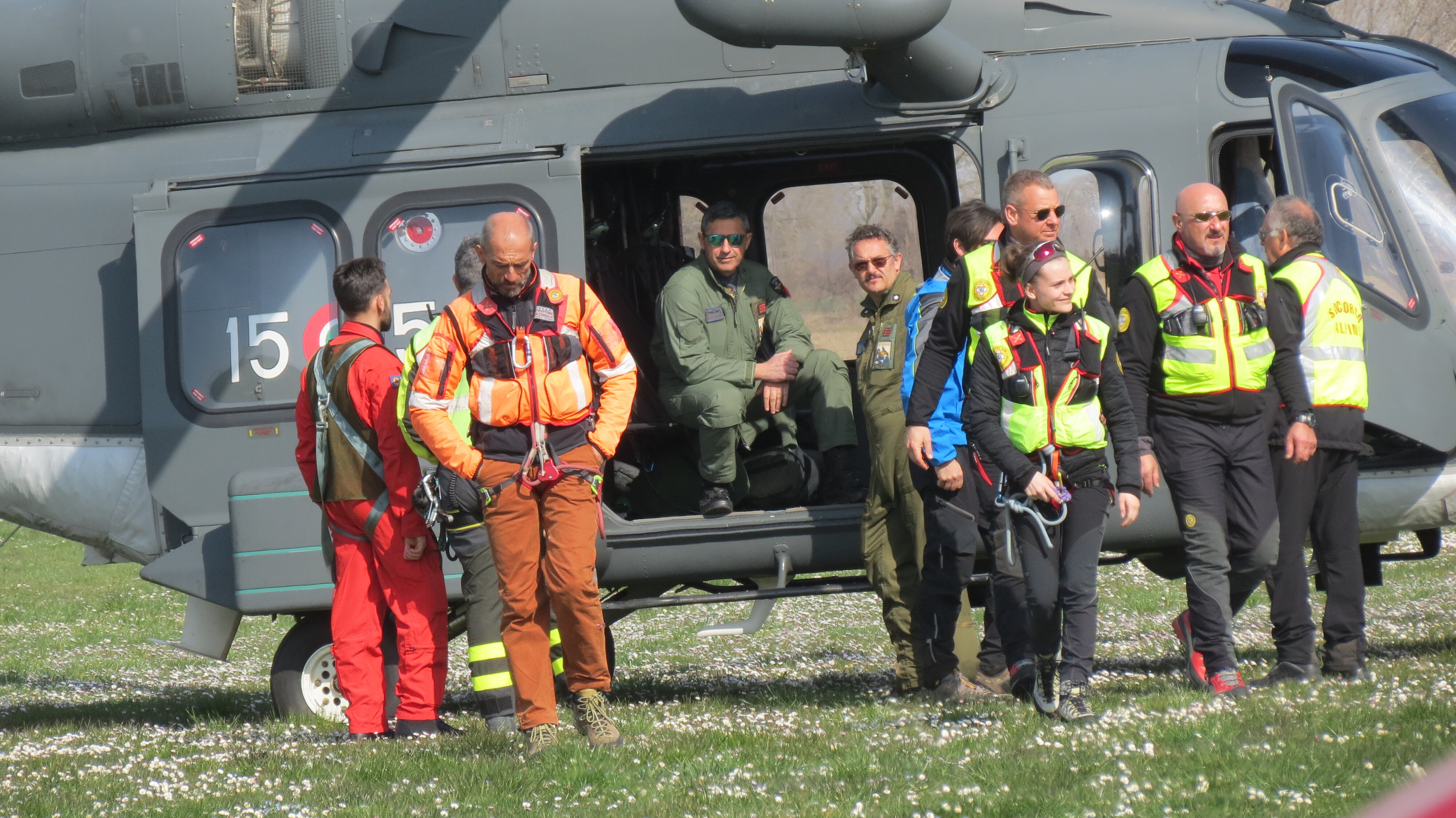 Campo volo di Casaliggio (Gragnano &ndash; PC). Oltre duecento persone hanno partecipato all&rsquo;esercitazione di Ricerca e Soccorso SATER 1-17 sull&rsquo;Appennino Piacentino.