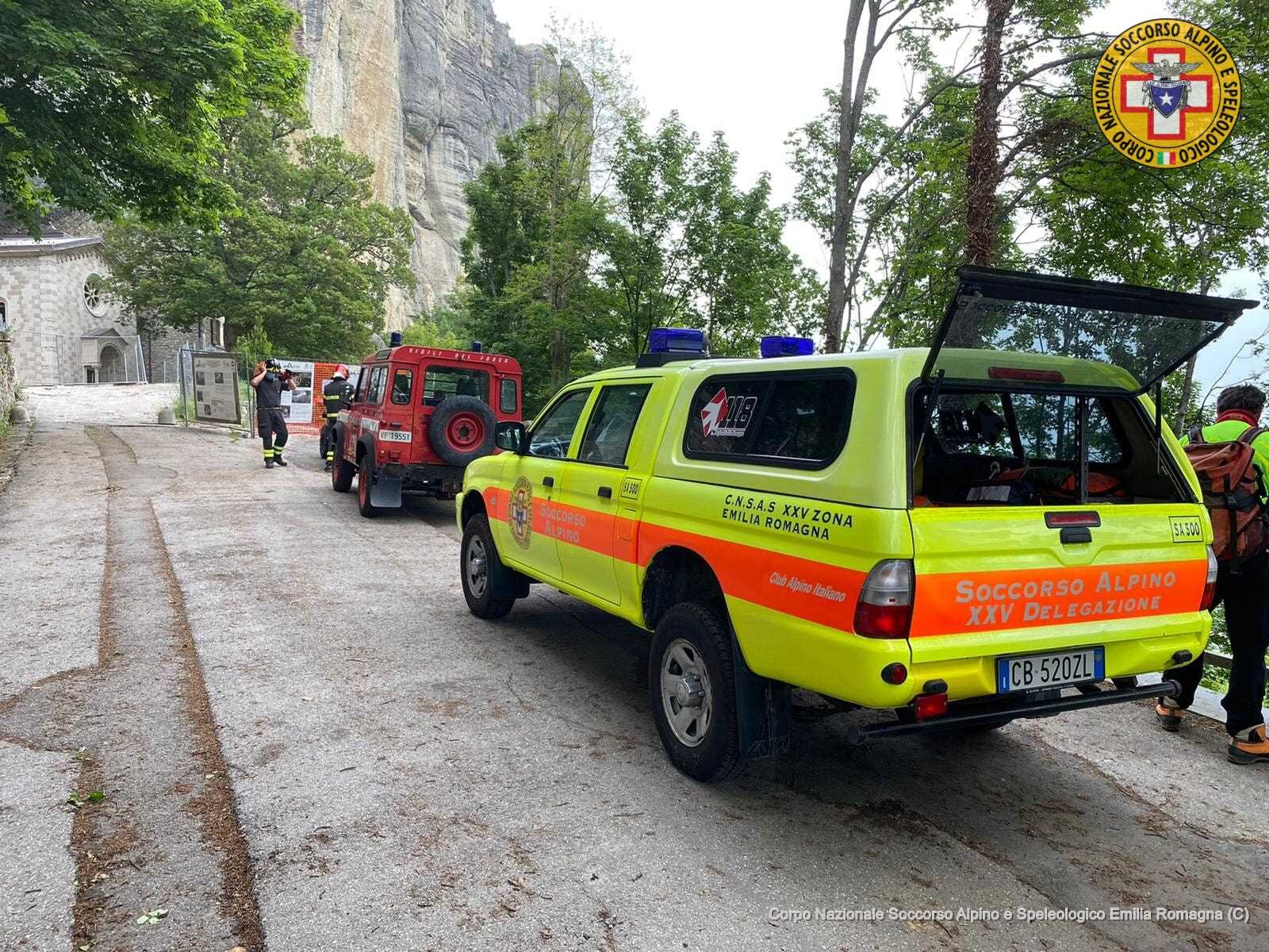 18 maggio 2020. Pietra di Bismantova (Castelnovo Monti - Re). Cade durante l'arrampicata, trasportato in ospedale.