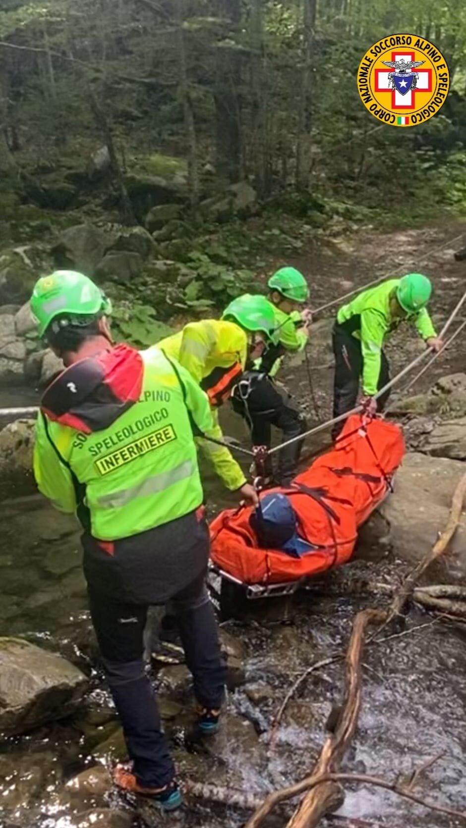 4 giugno 2024. Cascate del Dardagna ( Lizzano in Belvedere - BO). Soccorsa escursionista.