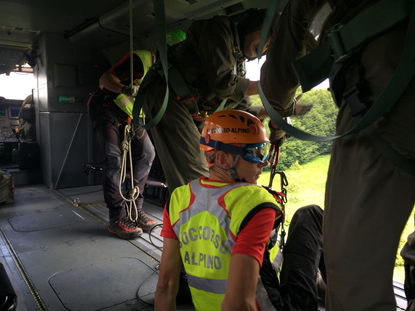 22 ottobre 2019. Luni - Sarzana (SP). I tecnici del Soccorso Alpino si addestrano con la Marina Militare.