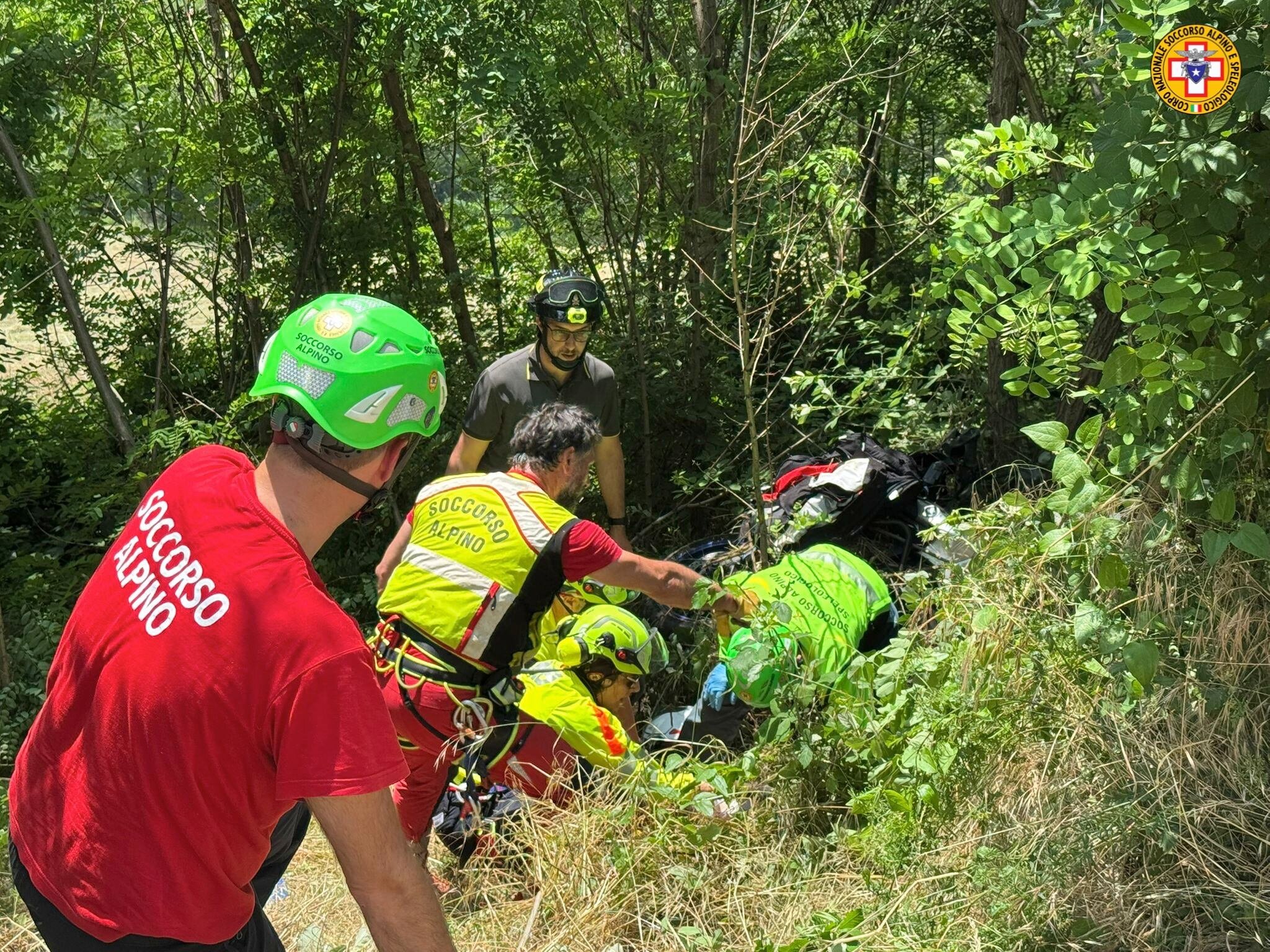 13 giugno 2025. Monghidoro (BO). Soccorsi centauri finiti in scarpata.
