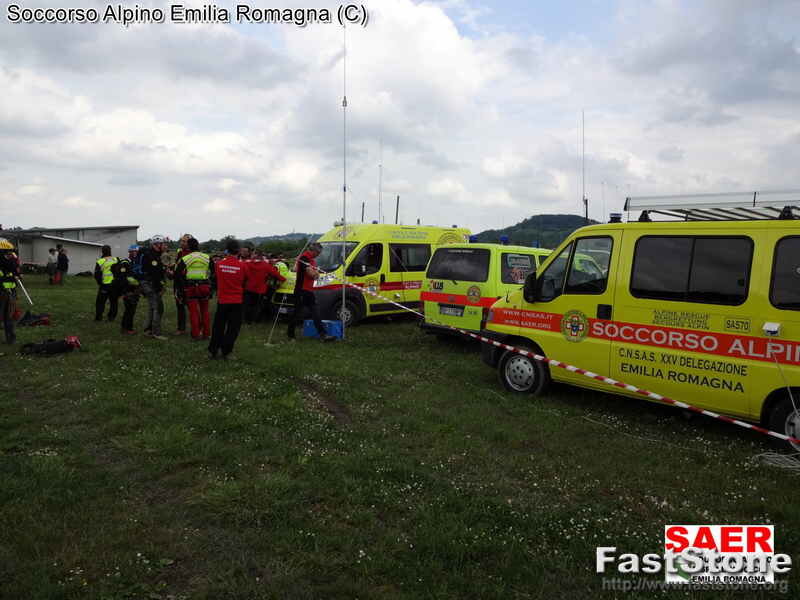 05 gennaio 2018 Monte Bocco (PR) - Difficili operazioni di ricerca per alpinista disperso. Condizioni meteo avverse e buio ostacolano i soccorsi.