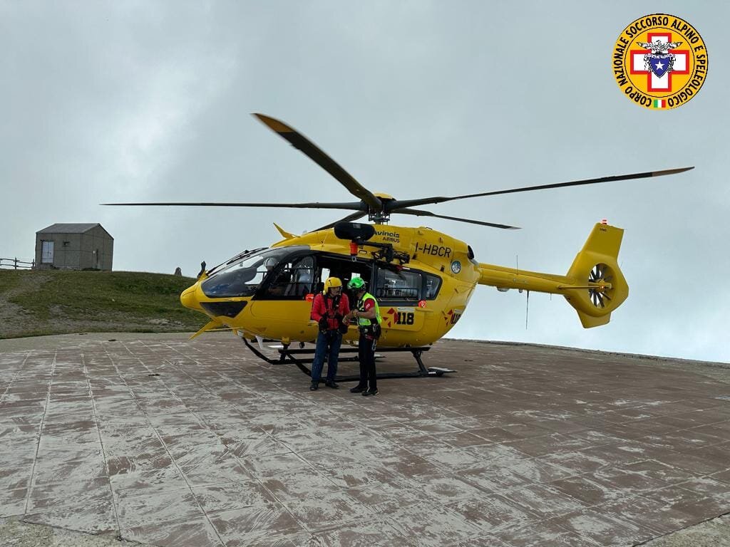 7 luglio 2023. Monte Cimone (MO). Complesso intervento del Soccorso Alpino e Speleologico per un'escursionista infortunata sul Cimone