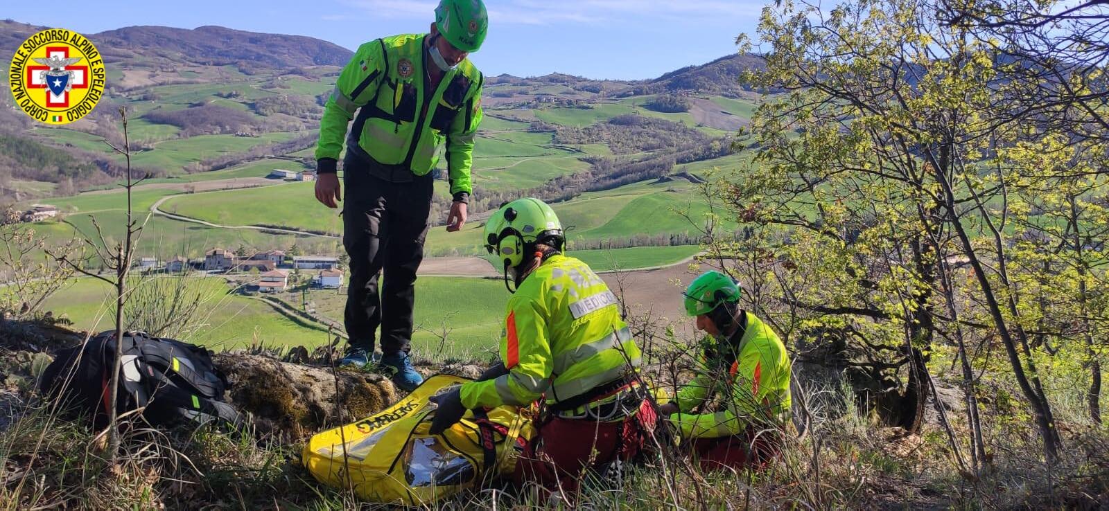10 aprile 2022. Pianello Val Tidone (PC). Si procura un trauma durante escursione.