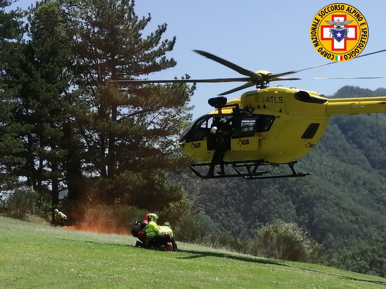 13 luglio 2024. Corniolo (Santa Sofia - FC). Si ferisce a seguito del ribaltamento del proprio mezzo agricolo.