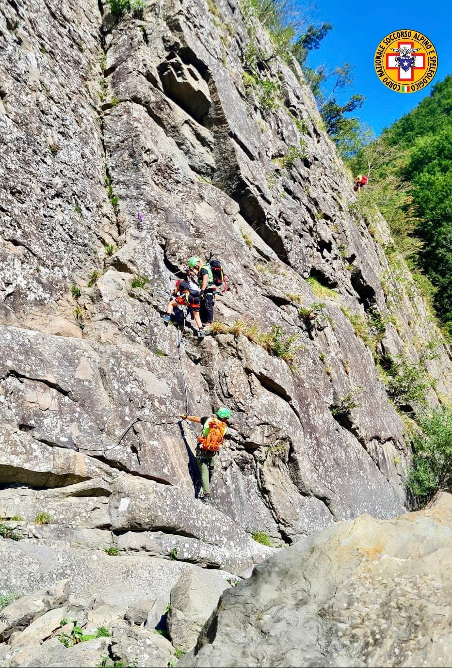 20 agosto 2023. Ferrata Barranco del Dolo (RE)- Soccorsa scursionista infortunata.