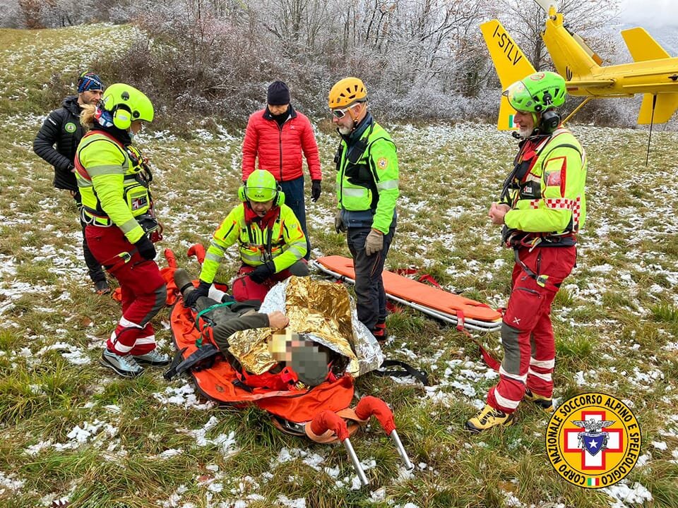30 novembre 2022. Roccapelago (MO). Escursionista cade in un fosso nel bosco.
