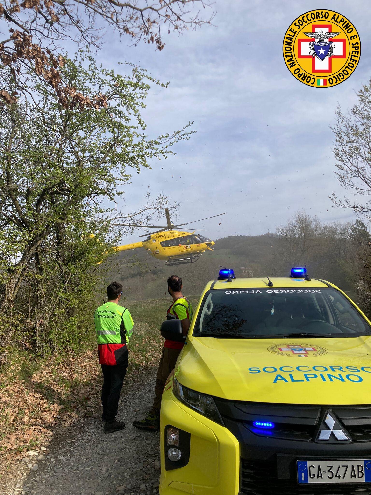 25 marzo 2026. Neviano degli Aurduini (PR). Soccorso uomo nel bosco. 25 marzo 2026. Neviano degli Aurduini (PR). Soccorso uomo nel bosco.
