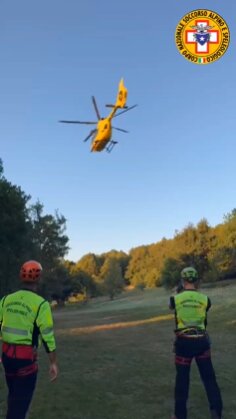 10 agosto 2025. Pietra di Bismantova (Castelnovo n&egrave; Monti - RE). Soccorso escursionista colto dal malore.