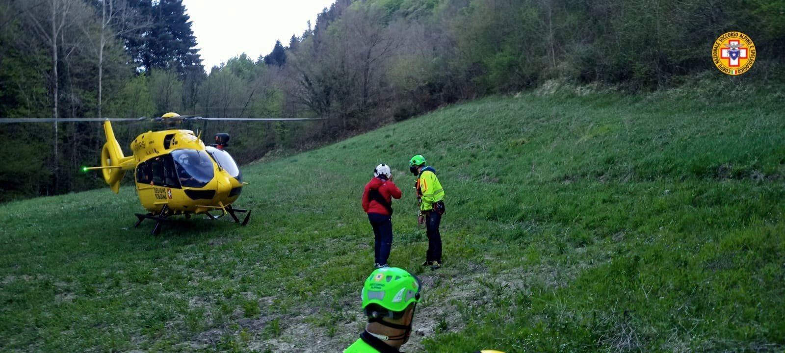 29 aprile 2022. San Godenzo (FI). Precipita da un ponte con la moto.