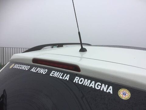 MONTE CASAROLA/P.SO CERRETO (Collagna-Re). Escursionisti riminesi colti da forte maltempo in quota. Riportati a valle incolumi dal Soccorso Alpino.