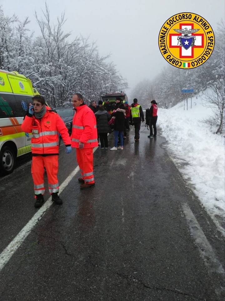 3 febbraio 2019. MADONE (Corniglio -Pr). Uomo travolto da un albero. Trasportato a Parma in gravi condizioni.