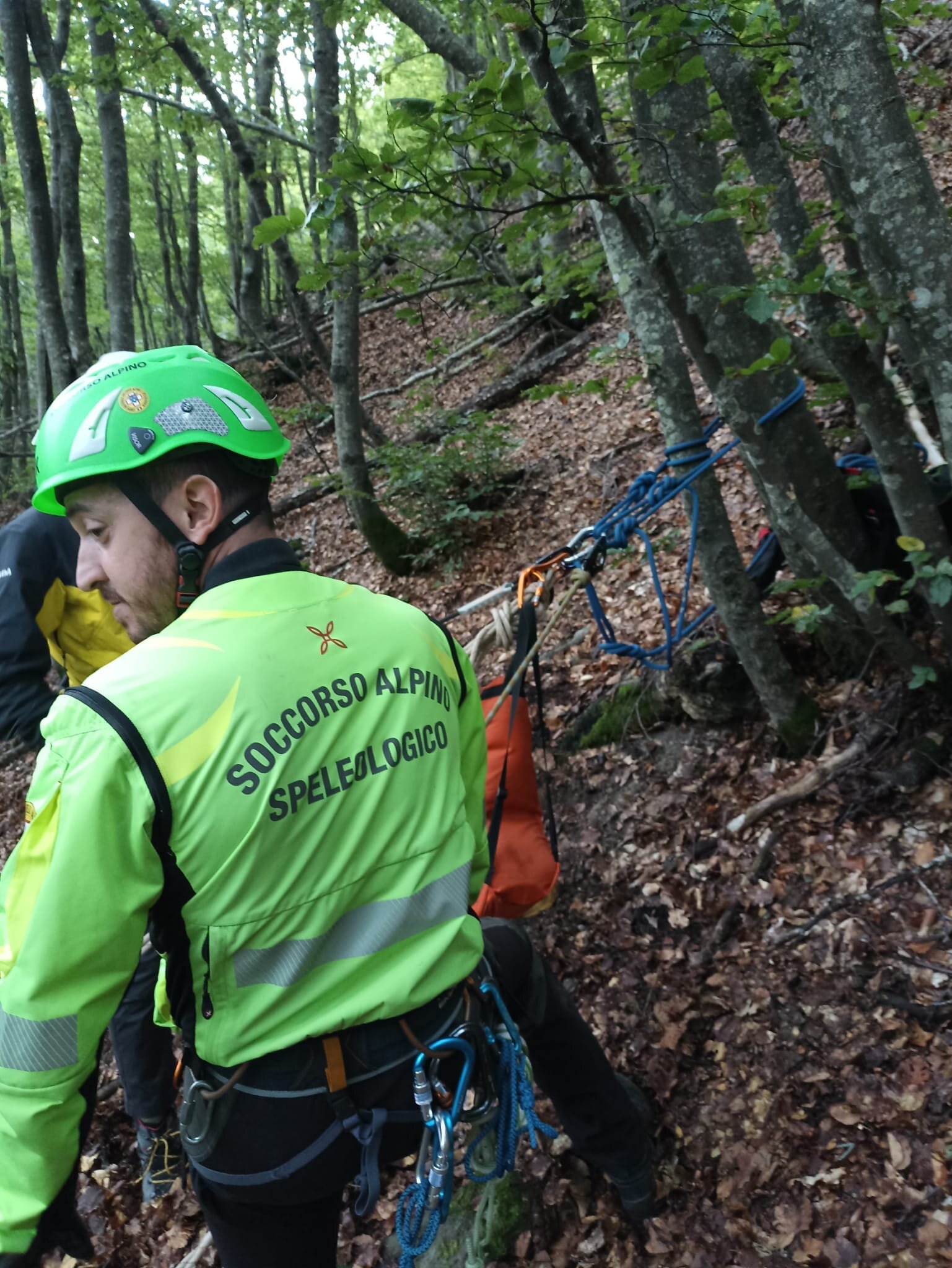 24 settembre 2023. Pianoro (BO). Scivola accidentalmente in un canalone.