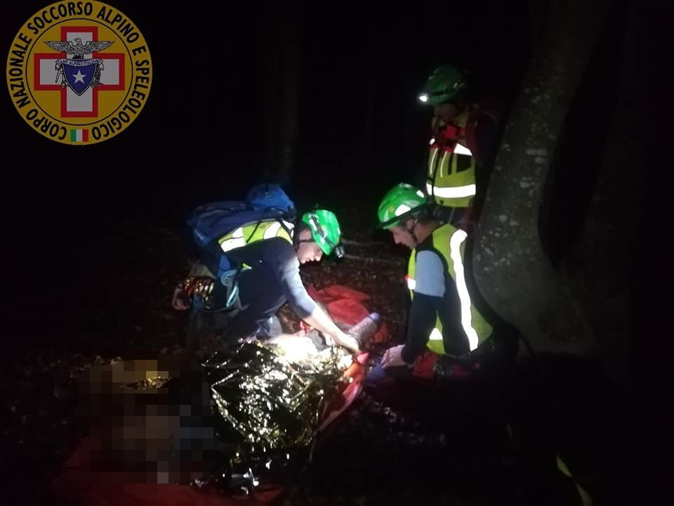 2 ottobre 2019. Monte Penna (Pr-Ge) Cercatore di funghi disperso: ritrovato e portato a valle.