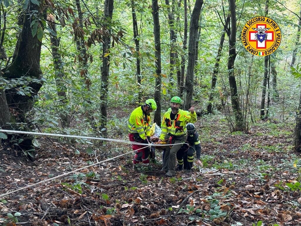 22 ottobre 2023. Zocca (MO). Soccorsa signora caduta nel bosco