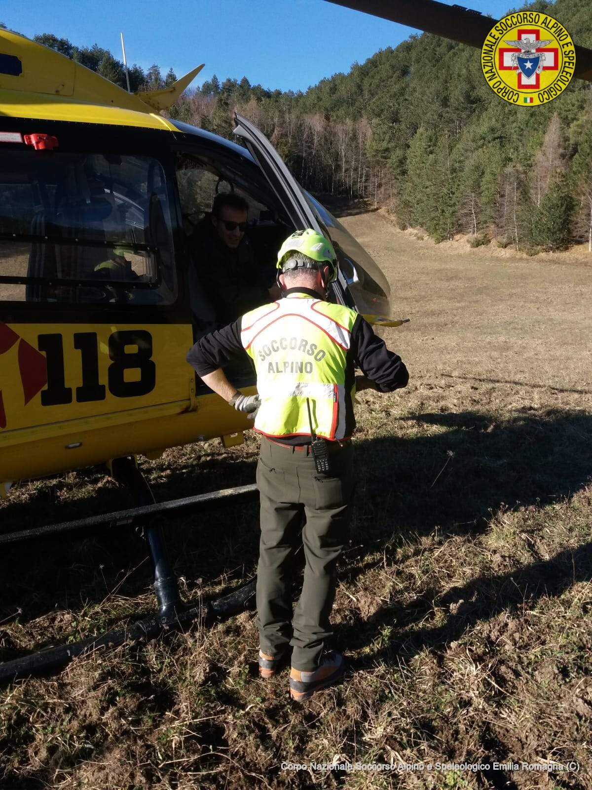 30 dicembre 2018. Valpisella Corniolo (FC). Escursionista si procura un trauma di un arto, intervento del Soccorso Alpino e Eliambulanza.