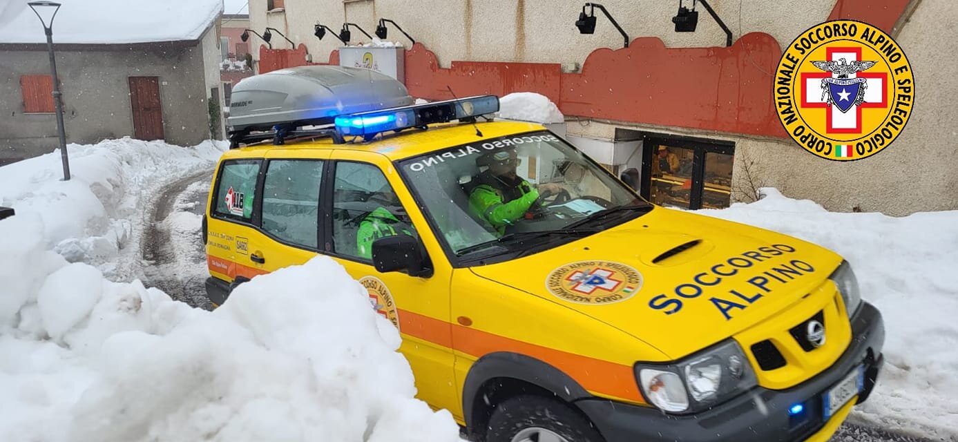 1 marzo 2023. Cigno di Civitella di Romagna (FC). Supporto al personale 118 in abitazione difficilmente raggiungibile per neve.