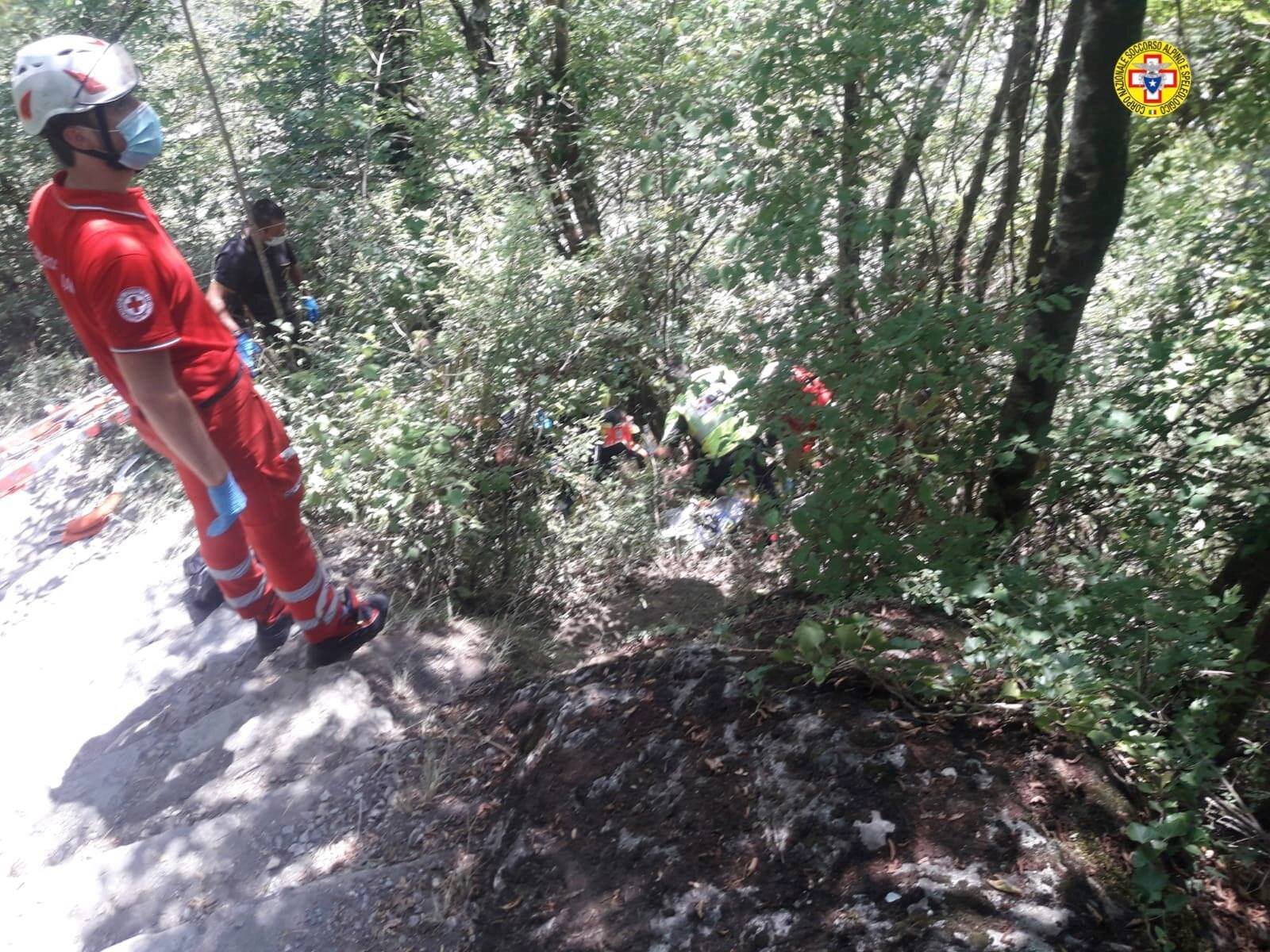 23 luglio 2020. Ponte Organasco, Cerignale (Pc). scivola sul greto del trebbia. Intervento del soccorso alpino.