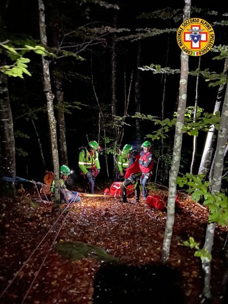 19 ottobre 2023. Cerreto Alpi (RE). Soccorso fungaiolo in difficolt&agrave;.