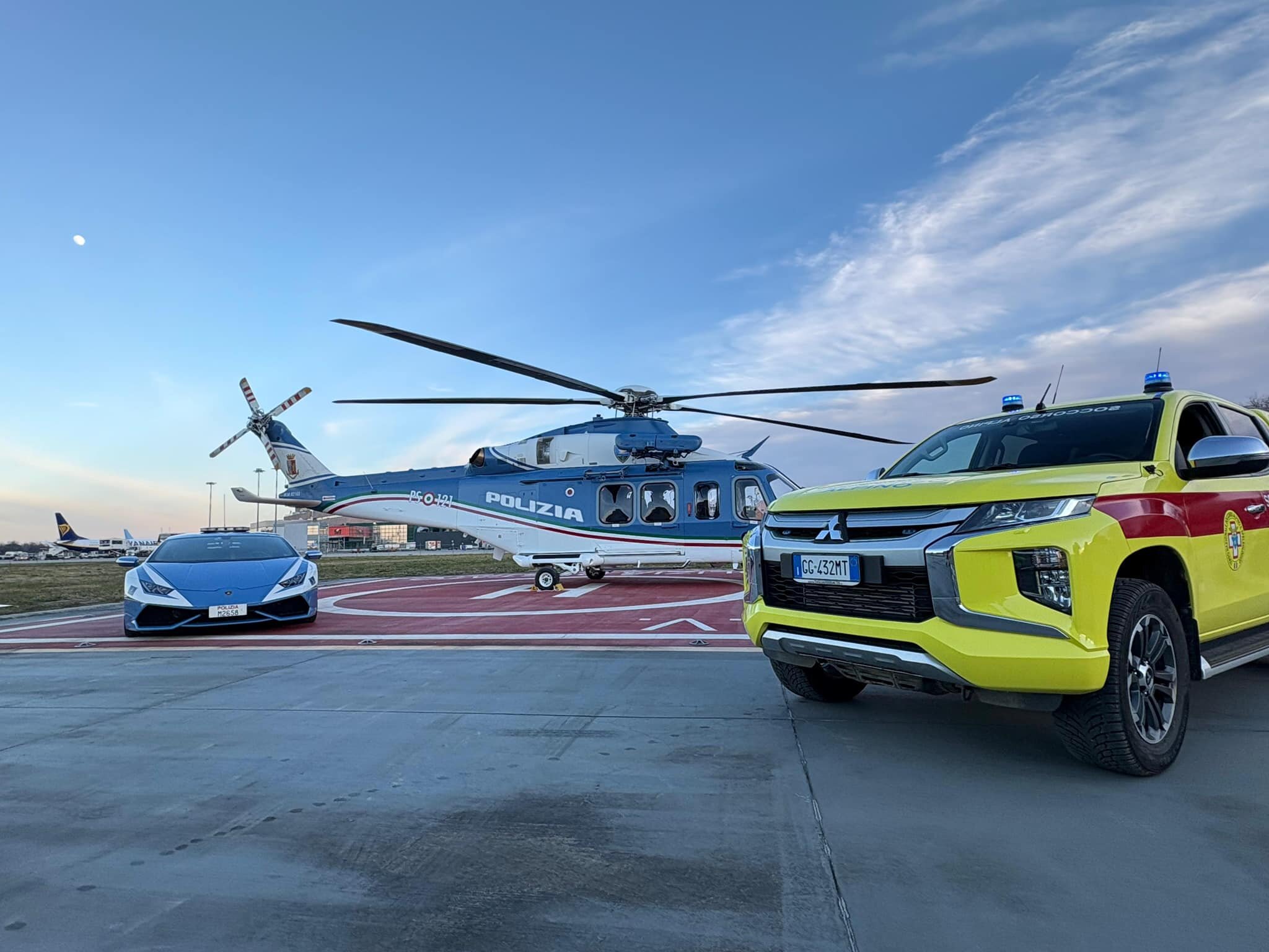 11 gennaio 2025. Bologna. 3&deg; Reparto volo Polizia di Stato e Soccorso Alpino insieme per il Befana Show