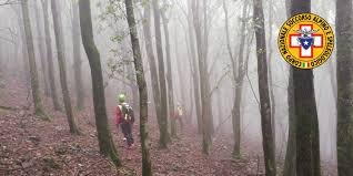 1 marzo 2020. Premilcuore (FC). Partita nella mattinata per fare una passeggiata si disorienta sul crinale a causa della fitta nebbia.