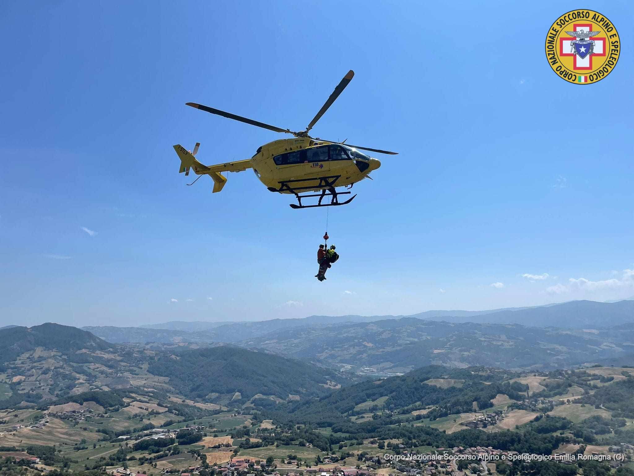 29 luglio 2022. Pietra di Bismantova (RE). Resta bloccato su via ferrata a causa di un problema articolare.