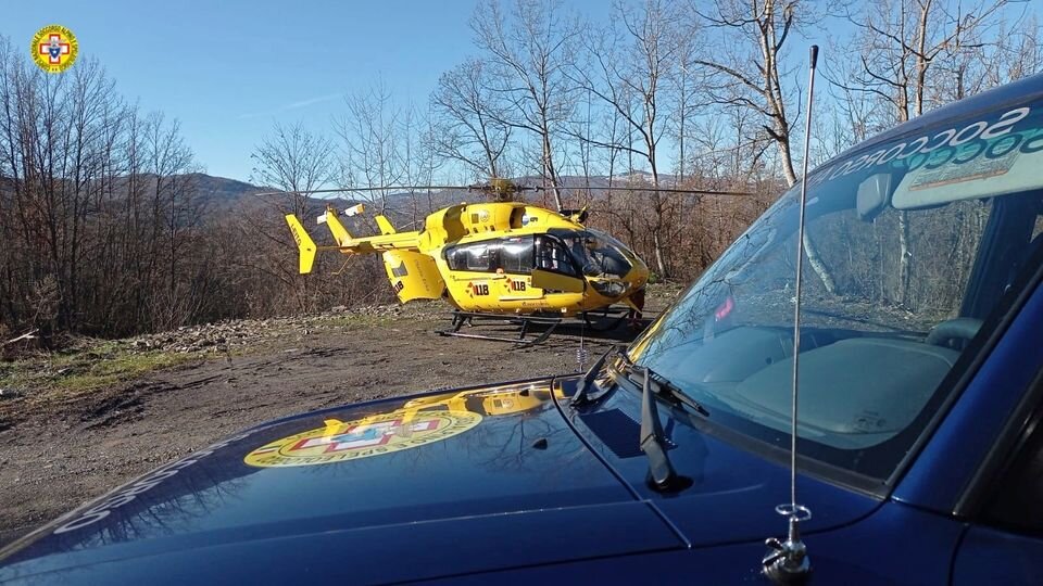 8 gennaio 2022. Montereggio (Farini - Pc) Uomo cade dal ponte, trasportato al Maggiore di Parma. in elicottero