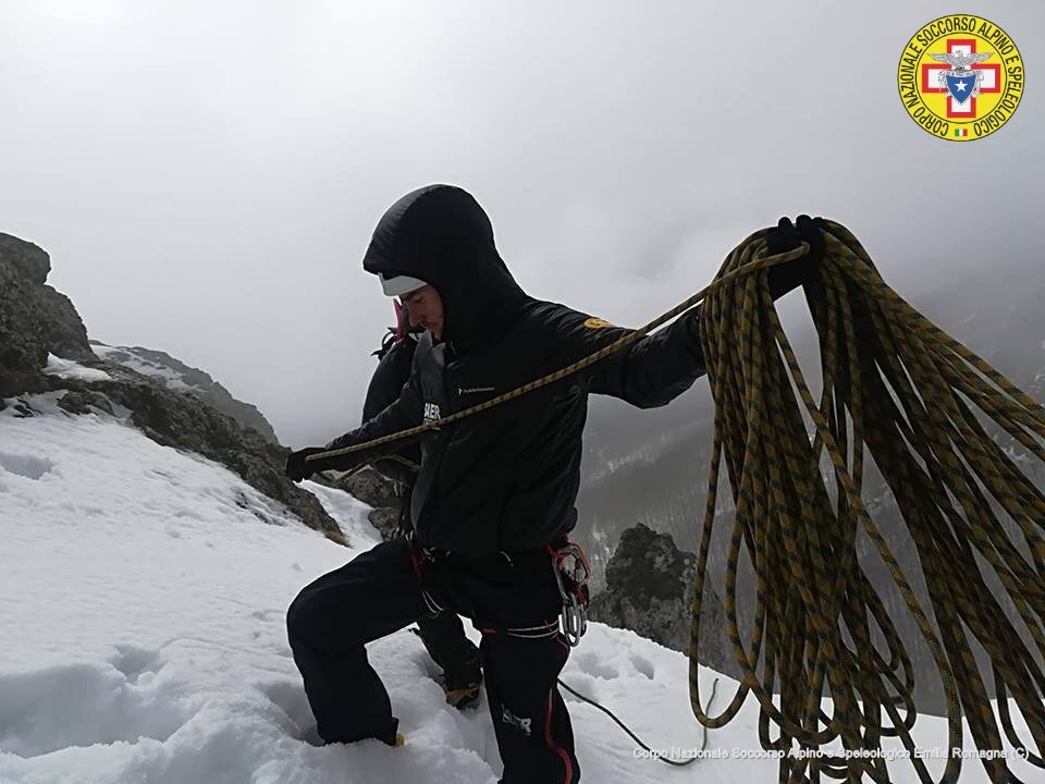 28 aprile 2019. Presa Alta (Villa Minozzo -Re). Gruppo di escursionisti in difficolt&agrave; sull'Appennino Reggiano. Raggiunto dal Soccorso Alpino e riportato a valle incolume.