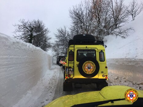 soccorsi-abruzzo-neve soccorsi-abruzzo-neve