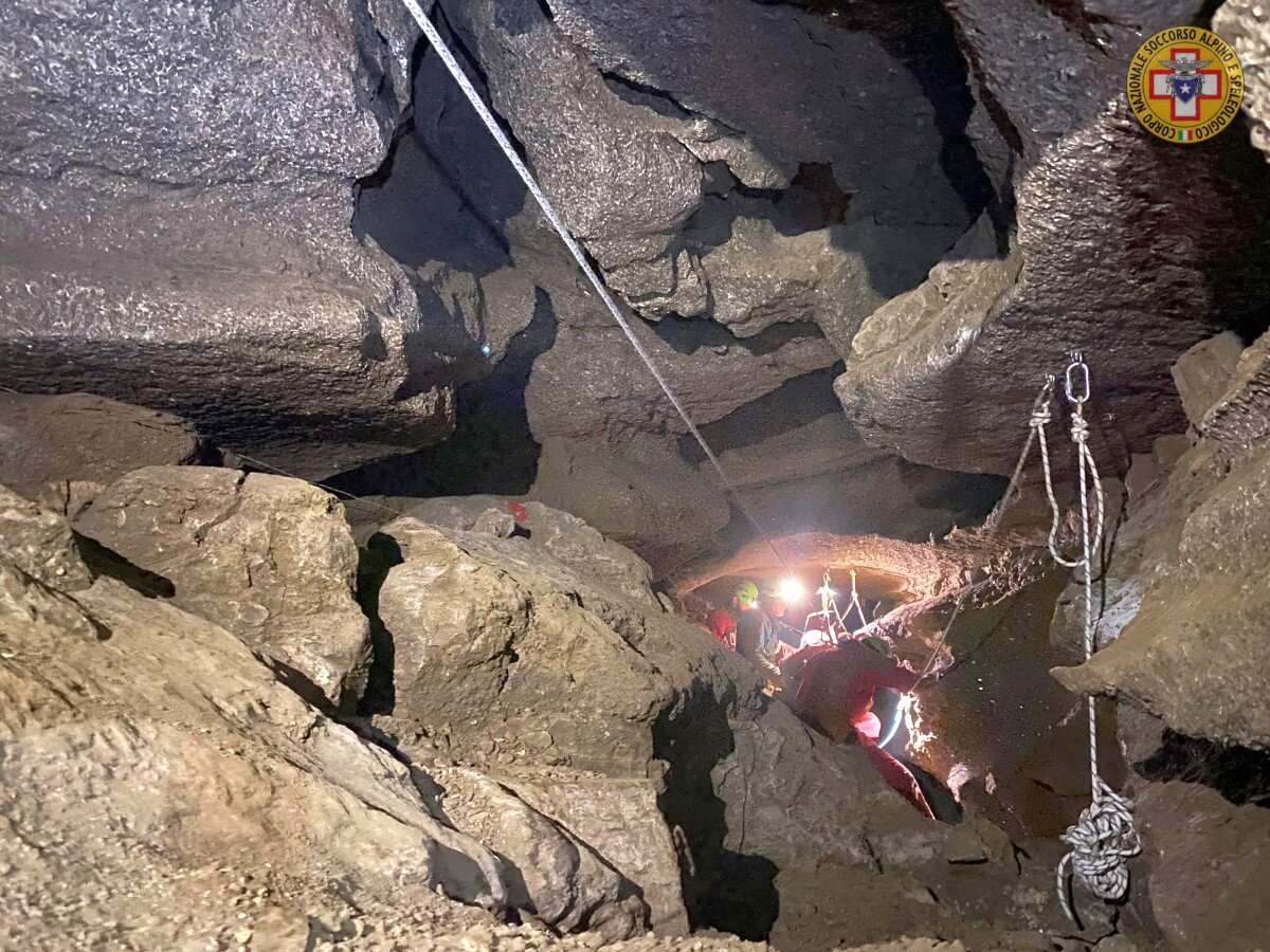 c1e3b326-7ab0-4824-b972-c8431aa8df1b.jpg c1e3b326-7ab0-4824-b972-c8431aa8df1b.jpg