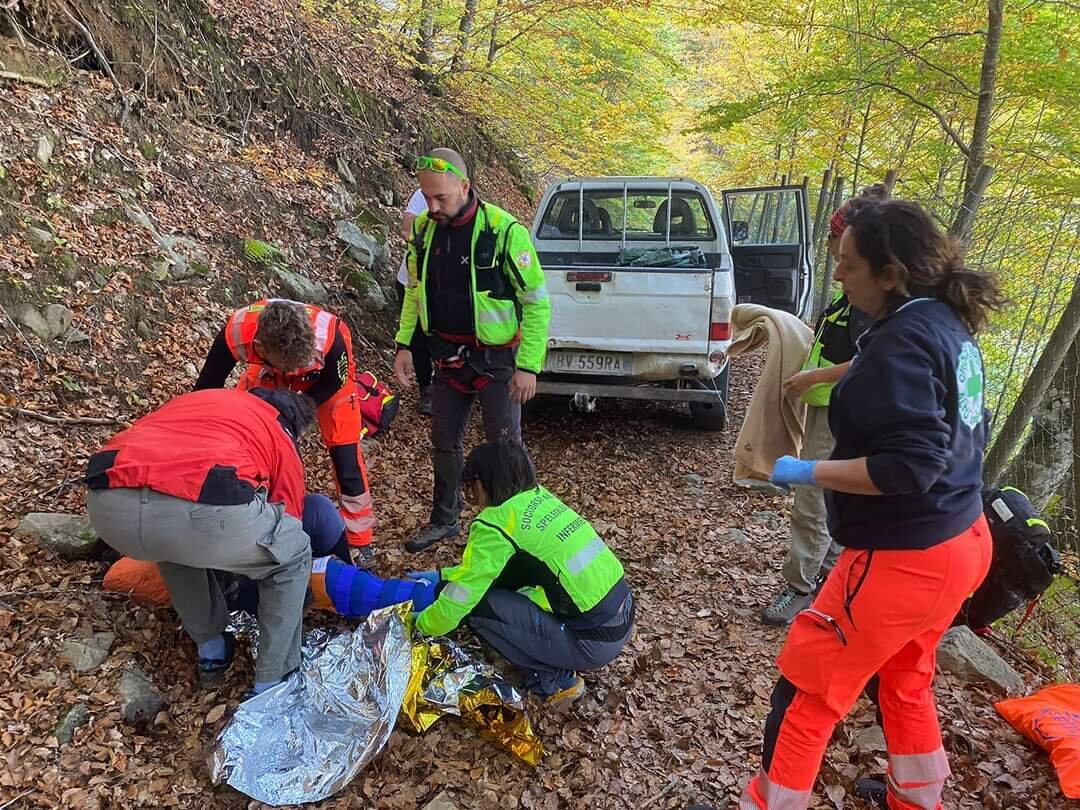 8 ottobre 2022. Ospitaletto di Ligonchio (RE). Infortunio per una fungaiola.