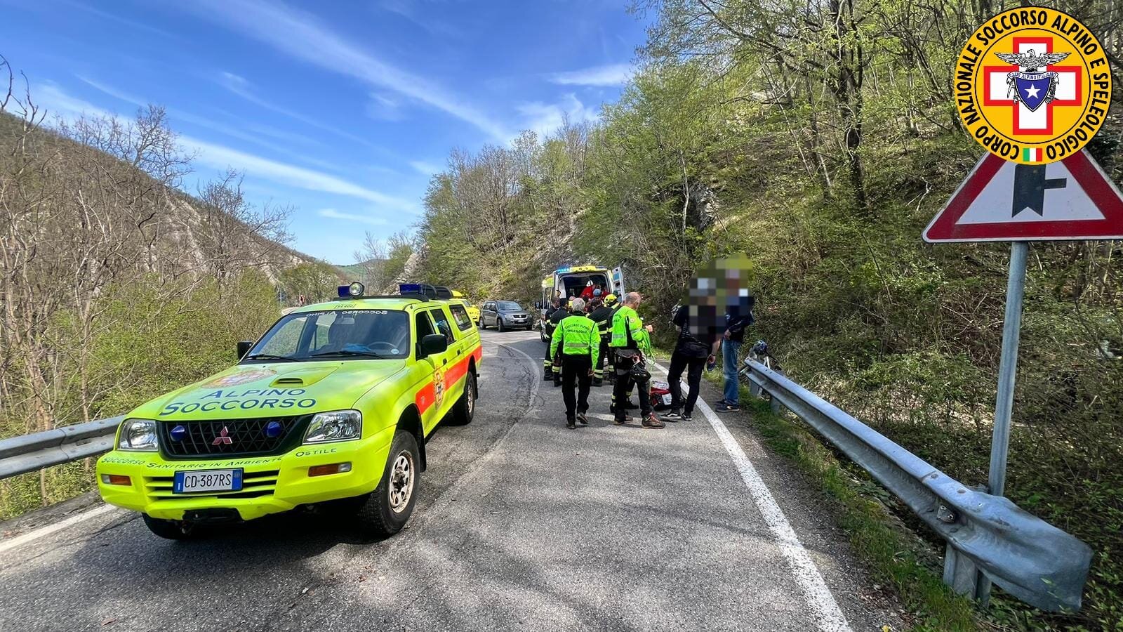 7 aprile 2024. Armorano (Calestano - PR). Cade su sentiero con la mountain bike.