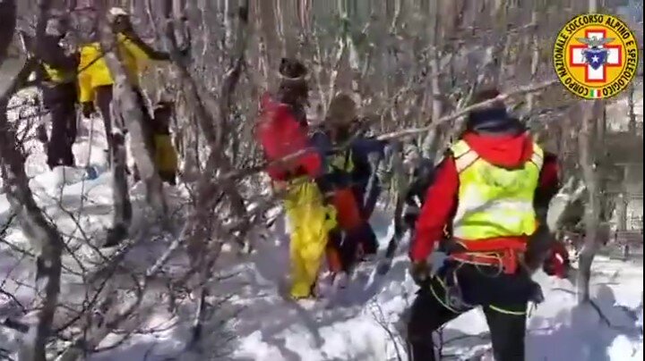 9 e 10 febbraio 2018 - Corno alle Scale (BO). Cinofili SAER e volontari insieme per un week end di addestramento e simulazioni di soccorso.