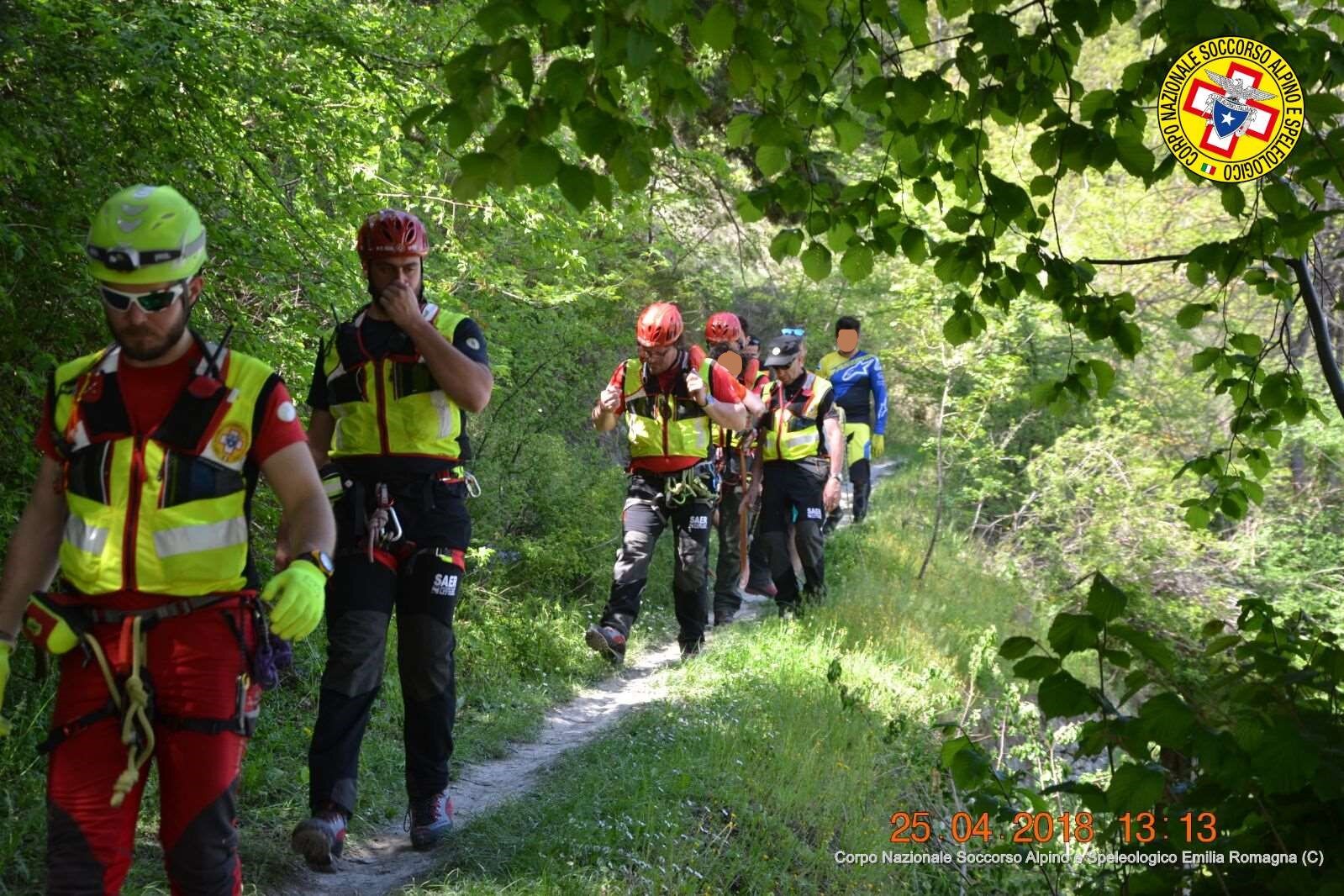 25 aprile 2018. Premilcuore (FC). Ciclista cade dalla Mountainbike su sentiero richiesto l'intervento del Soccorso Alpino.