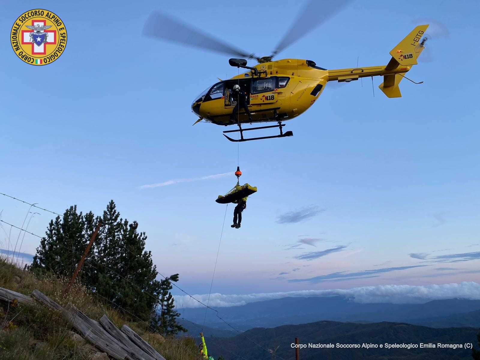 29 settembre 2020. Monte Ragola (Parma-Piacenza) Coppia di escursionisti cade in una scarpata.