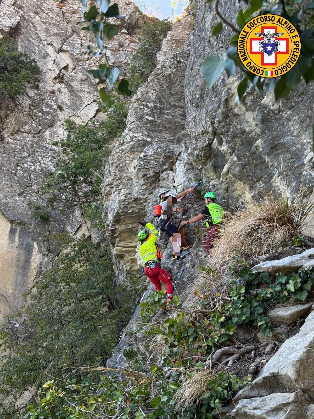 30 agosto 2026. Pietra di Bismantova (RE). Accusa malore lungo la ferrata.