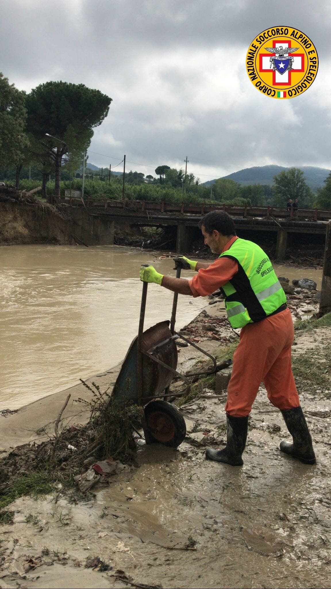 19 settembre 2024. Marzeno (Brisighella - RA). Supporto alle operazioni di sgombero locali dal fango.