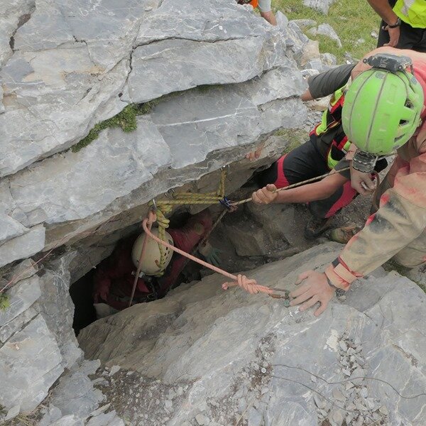 8 AGOSTO 2019. Intervento per il soccorso di uno speleo francese infortunatosi nella Grotta Fiat Lux sul Marguareis