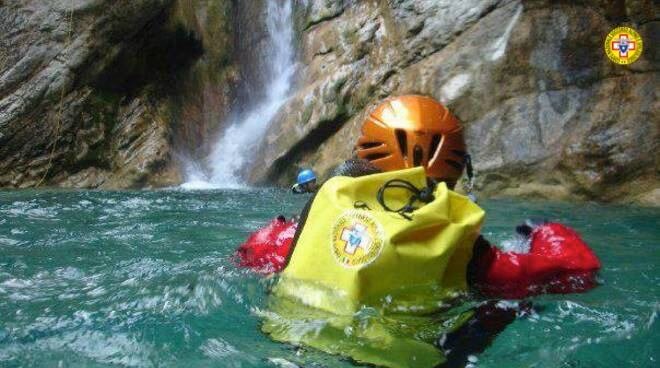 21 giugno 2020. Castiglione dei Pepoli (BO). Si procura un trauma tuffandosi nel fiume Setta.