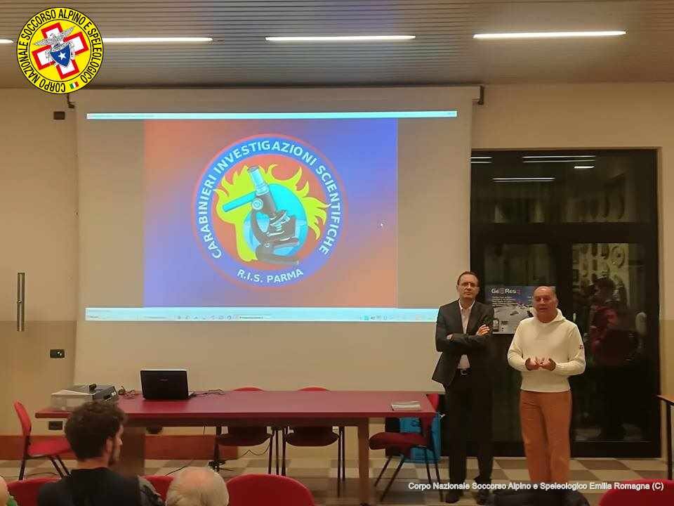 12 aprile 2018. PARMA. Il Corpo Nazionale Soccorso Alpino e Speleologico a lezione dal Reparto Investigazioni Scientifiche dei Carabinieri di Parma