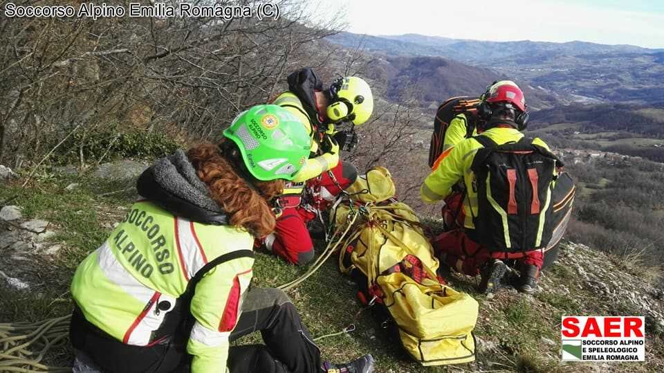 20 gennaio 2018. Pietra di Bismantova (Castelnovo Monti - RE). Perde l'appiglio mentre arrampica: soccorsa dal CNSAS e trasportata a Parma in Elicottero.