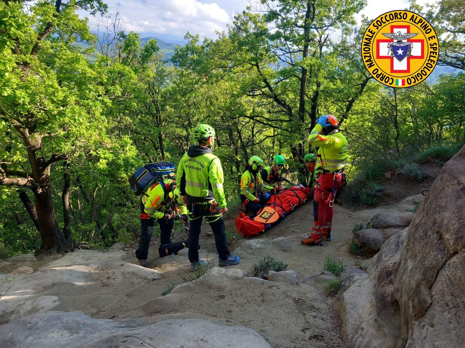 21 aprile 2026. Rocca di Badolo (BO). Soccorso uomo precipitato.